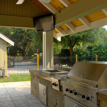 Outdoor Entertaining