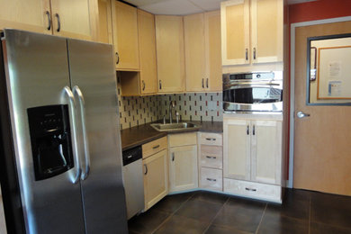 Kitchen - contemporary kitchen idea in Other