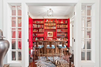 Example of a classic home design design in Seattle