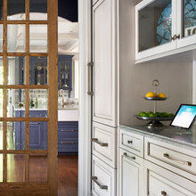 Verdes Kitchen