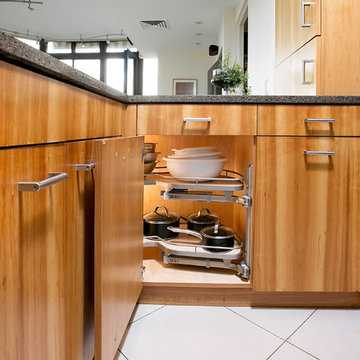 Custom Cabinet Drawers & Pull-Out Systems