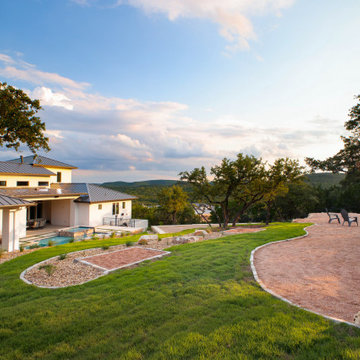 Modern: 4,950 ft², 4 BR/4 BA/2 ST home