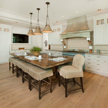 Kitchen vent hoods