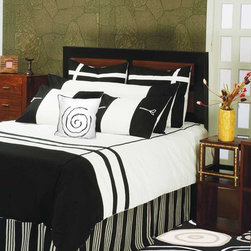 Jashmeen Bedding Set By Rizzy Rugs - Bedding