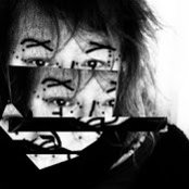 Charlie Bunt's photo