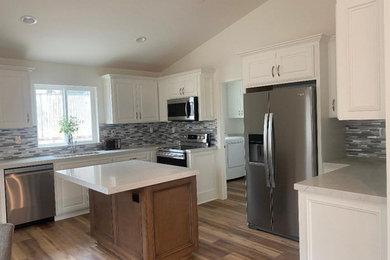 Inspiration for a kitchen remodel in Los Angeles