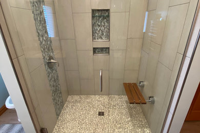Elegant home design photo in Other