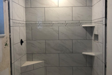 Bathroom - bathroom idea in Miami