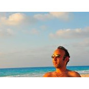 Ali Shawkys foto