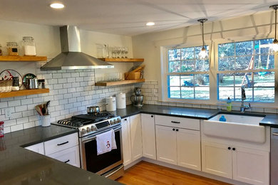 Example of a farmhouse kitchen design in Bridgeport