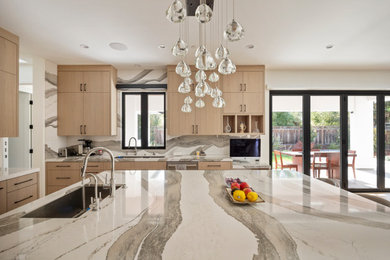 Inspiration for a contemporary kitchen remodel in San Francisco