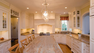 Traditional Gourmet Kitchen - Rhode Kitchen & Bath Design Build