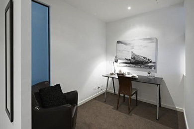Example of a minimalist home design design in Melbourne