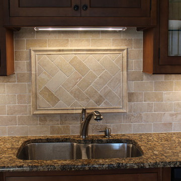 Beautiful maple kitchen o a tight budget.