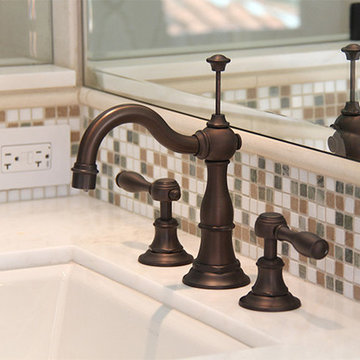 Los Serranos Master Bathroom