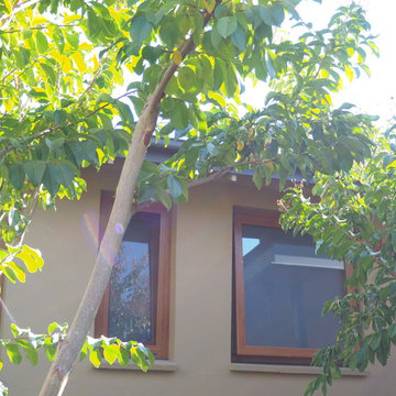 Timber-look uPVC Golden Oak Double Glazing