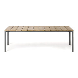 Roda Light Pier Table - Outdoor Dining Tables