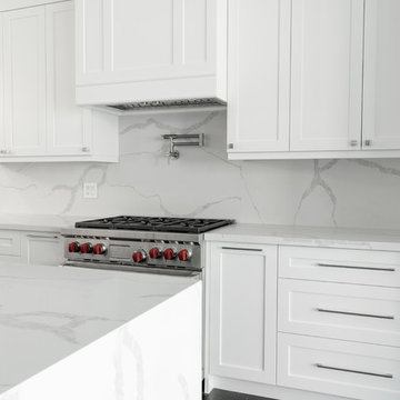 Custom kitchen - East Toronto