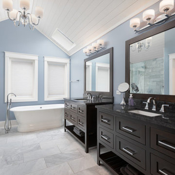 Craftsman Farmhouse Master Bathroom