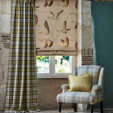 Drapes & Roman Blind