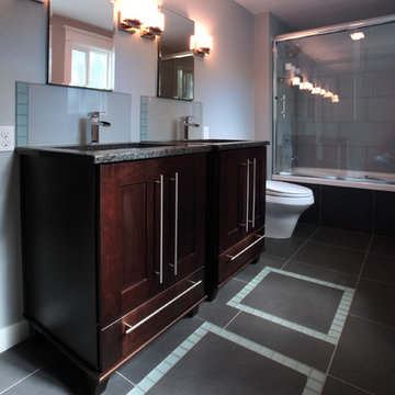 Modern Bathroom