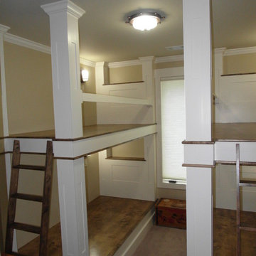 Lakehouse Bunk Room