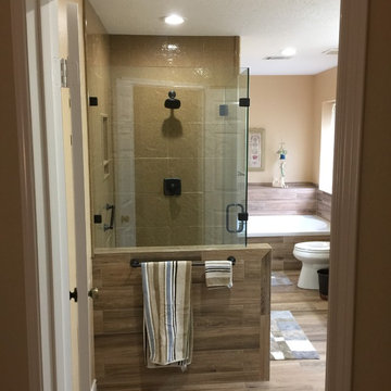 Bathroom Projects, Applause Repairs and Remodeling
