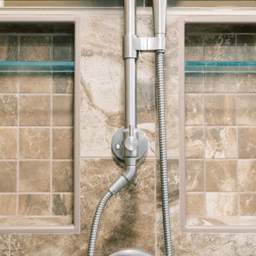 Beckett Ridge Master Bathroom (Eagle Ridge Drive)
