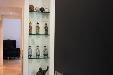 Example of an eclectic home design design in Rome