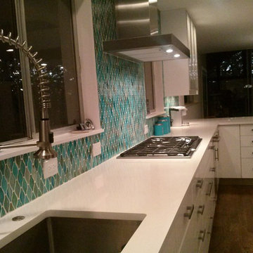 COMPAC Absolut Blanc kitchen