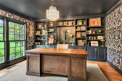 Inspiration for a transitional home office remodel in Nashville