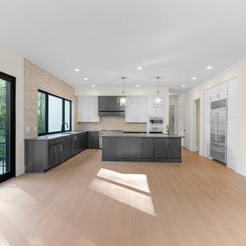 Kitchen/Breakfast Nook