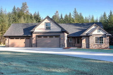 Example of a classic exterior home design in Seattle