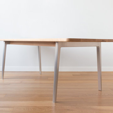 Silicon Seven Dining Table