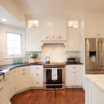 Center Harbor Kitchen 9