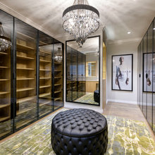Master Bedroom Walk in robe