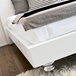Bed sets call us 786-348-5407 - Products