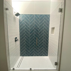 Amamonte - Laguna Niguel - Shower Doors