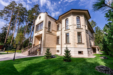 This is an example of a contemporary exterior in Moscow.
