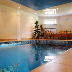 Lake Side Pool