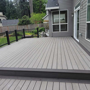 2 tone composite deck with black composite railing