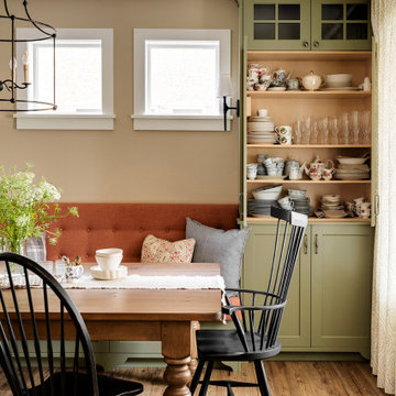 Discovery Ridge Dining Room