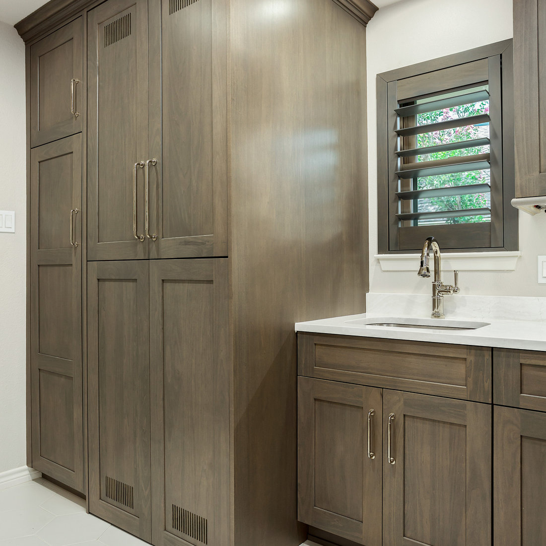 Preston Hollow | Over Downs | Laundry