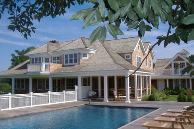 Example of an arts and crafts exterior home design in New York