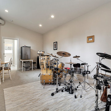 Detached Music Studio