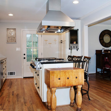 Sandy Springs 1965 Knotty Pine Makeover
