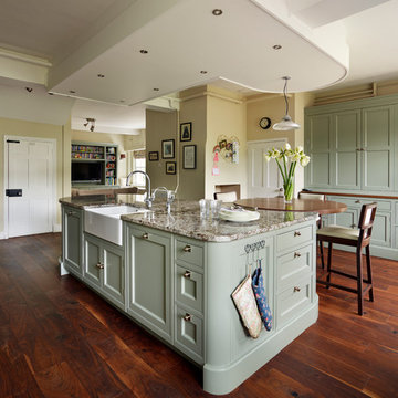 Fallowfield | Traditional English Country Kitchen.
