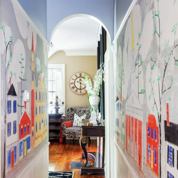 Niagara on the Lake: Hallway with original mural - Toronto Home Magazine