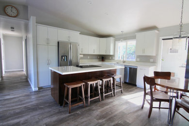 Inspiration for a contemporary kitchen remodel in Hawaii
