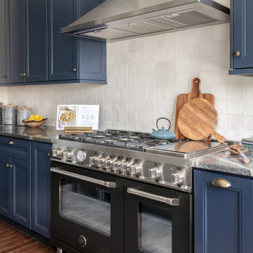 Oxford Lane: Contrasting Colors with the Bertazzoni Master Series Range
